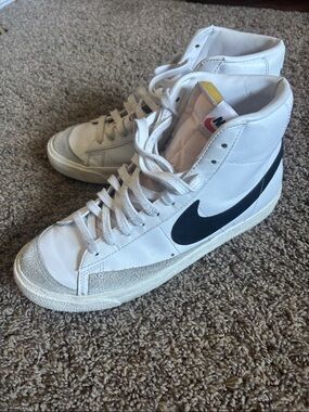 Nike Blazer Mid 77 Vintage High-Top Sneakers